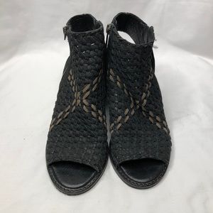 Sam Edelman Peep toe Ankle Boot